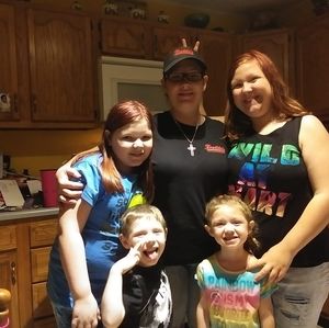 Meet your Posher, Crystal